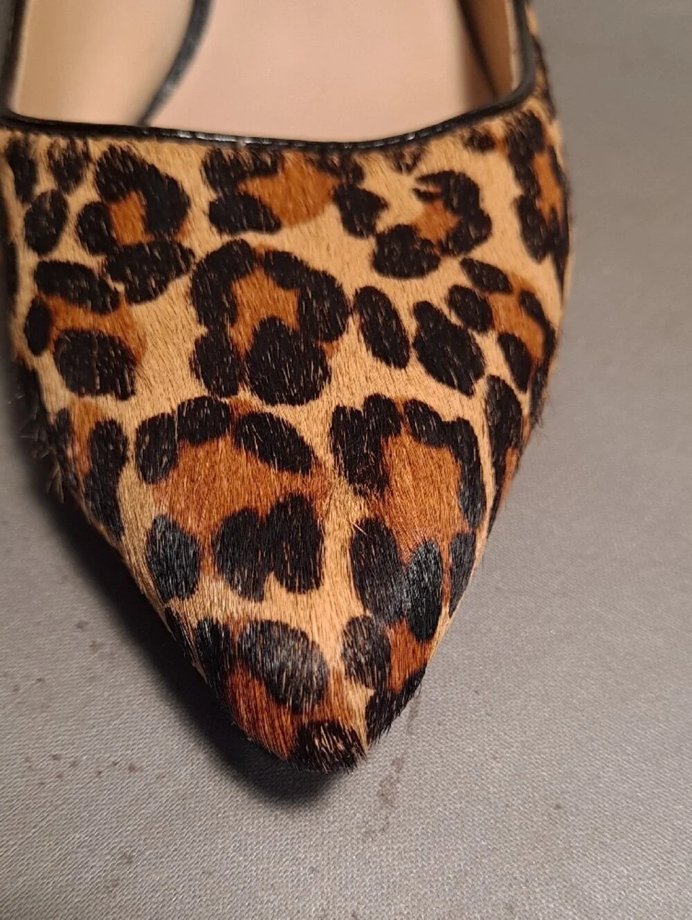 Nine West Elise Hair-on Fur Leopard-Print Pointed Toe Pumps Tan/Black 9.5 Shoe